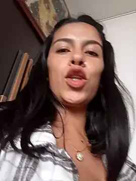 Nathaly_12 Adlı Modelin Canlı XXX Sohbeti