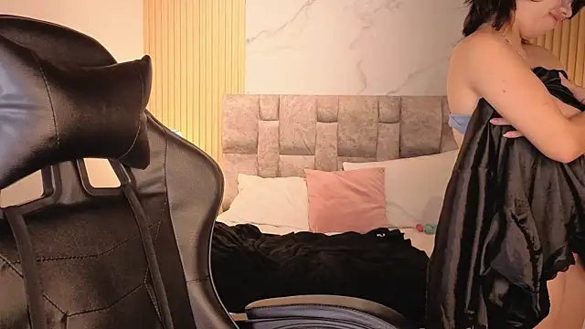 Chat +18 de alkivamoon ao vivo