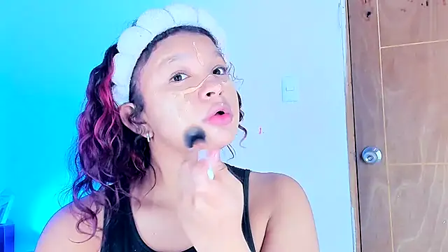 Czat XXX na żywo – Emily_Coper18