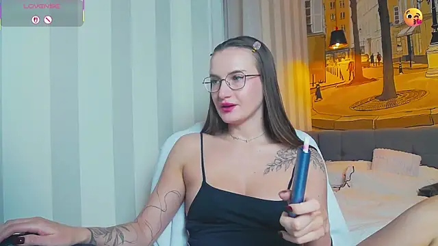 ALICE__ALICE69's Live XXX Chat