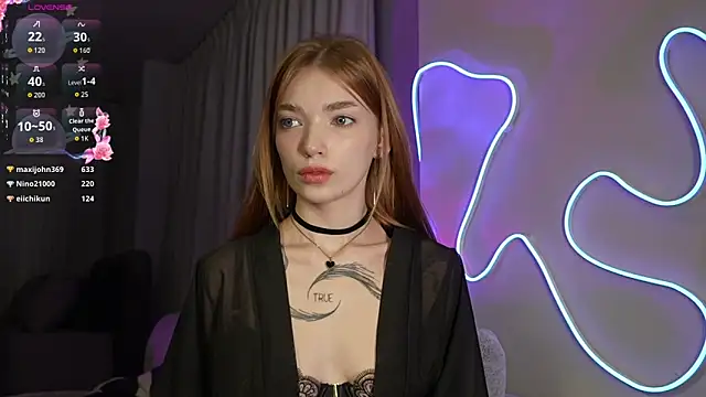 Chat XXX en directo de LinaaVelle