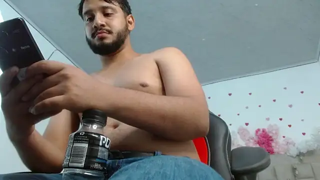 Enzo_fox webcam show