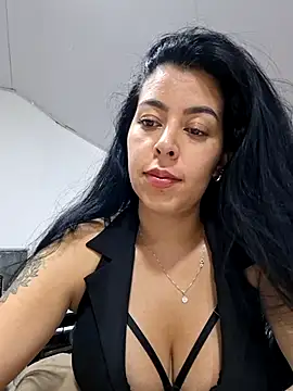 Luianna's Live XXX Chat