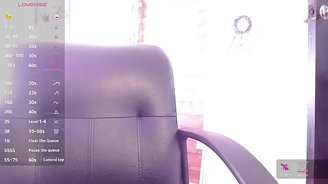 Mia_KhalipsoのライブXXXチャット