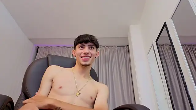 Caled_Saenz Webcam Show