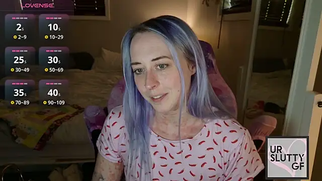 ursluttygf's Live XXX Chat