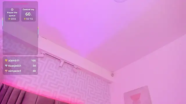 Webkamerová show naishaa_
