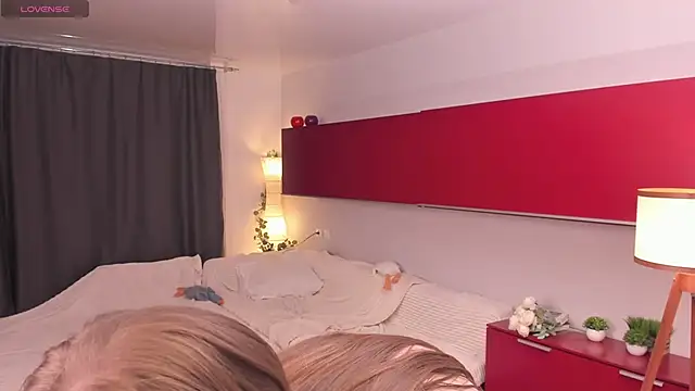 Živý XXX chat OdellaFrake