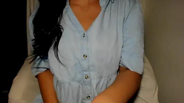 TheShyGirl_ Chat XXX in diretta
