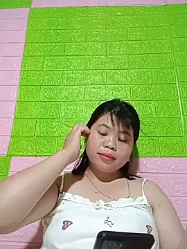 Xuka_lyss – Naživo XXX chat