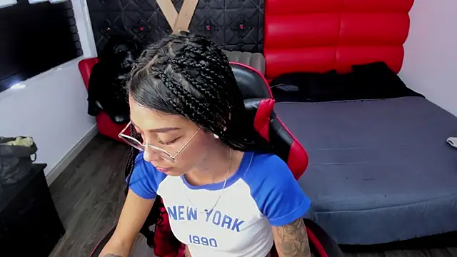 Chat XXX en directo de KarlaSlutSkinny__