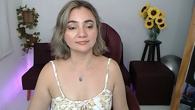 دردشة ana_milf الجنسية المباشرة