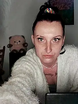 Goddessm00n1 live XXX chat