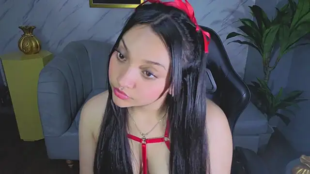 XXX chat uživo modela lia_harper_t