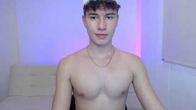 adrian_morelly: онлайн-секс-чат