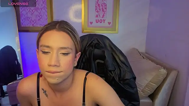 Evy_Luxx_v's Webcam Show