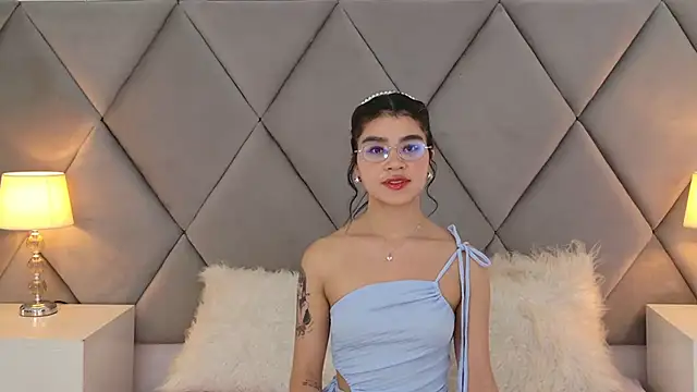 OliviaDiaz Live XXX Chat