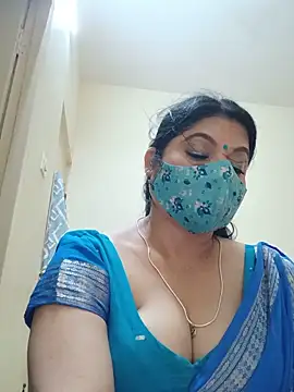 Ratna-777 Live XXX Chat