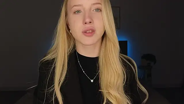 adele_armass Adlı Modelin Canlı XXX Sohbeti