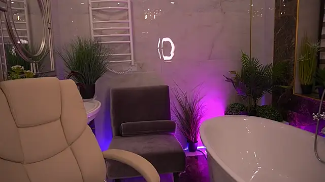 LittleJulii Adlı Modelin Canlı XXX Sohbeti