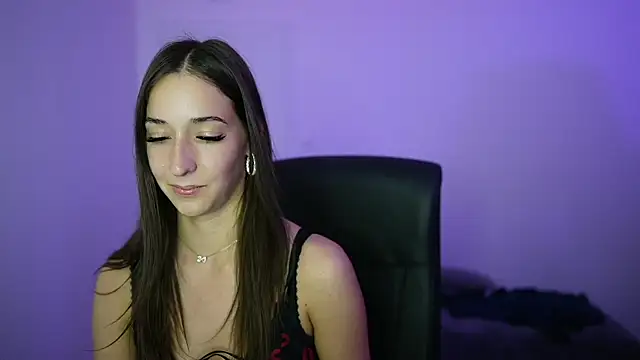 Chat XXX en directo de Crystalbrunette18