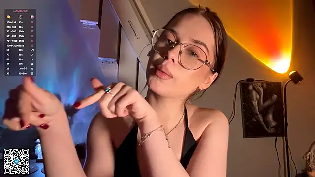XXX chat uživo modela MelanieHale