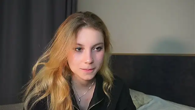 Sairallyn's Live XXX Chat
