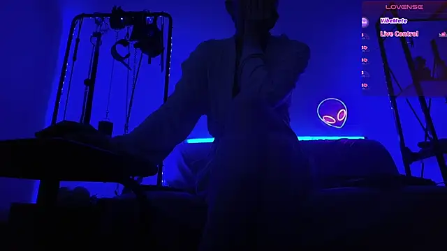 CyberXGoddess Adlı Modelin Canlı XXX Sohbeti