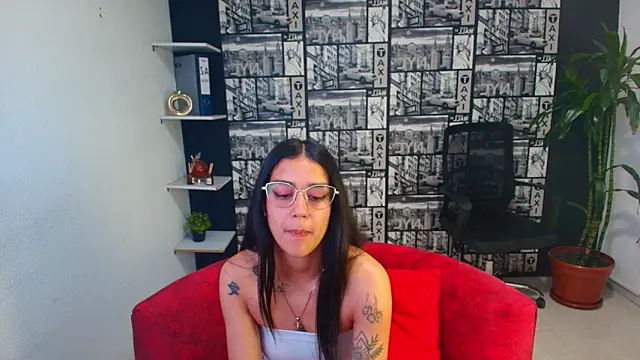 DanielaMonroe's Live XXX Chat