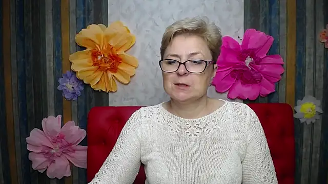 EmiliaGreen Live XXX chat
