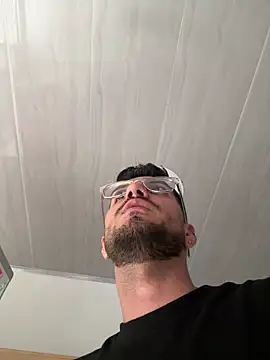 Chat +18 de bryXonStorm ao vivo