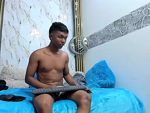 lonjitas_twink_hot: διαδικτυακό σόου στην κάμερα