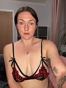 Chatroom XXX en direct de BonnieUKx