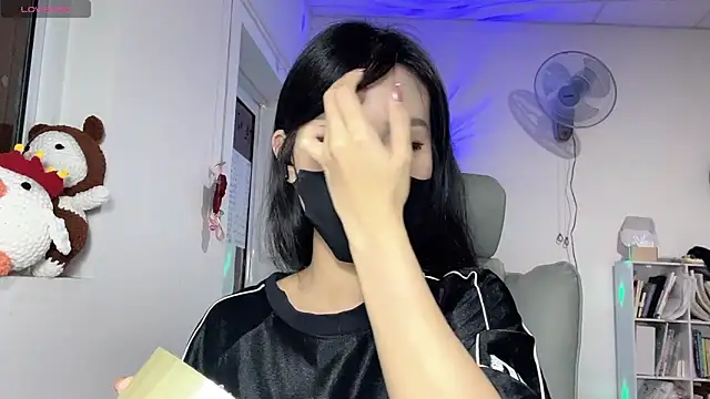 Czat XXX na żywo – Tieu-May