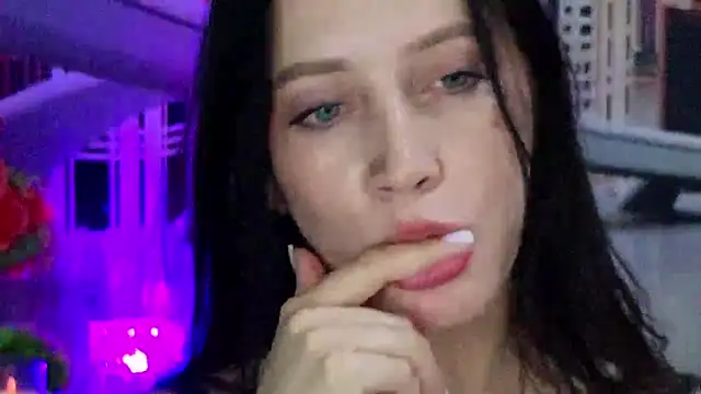 Chat XXX ao vivo de MonicaSweetx