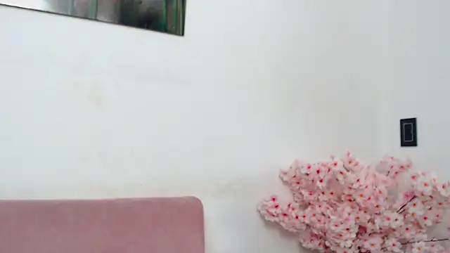 Czat XXX na żywo – pinky_f00x