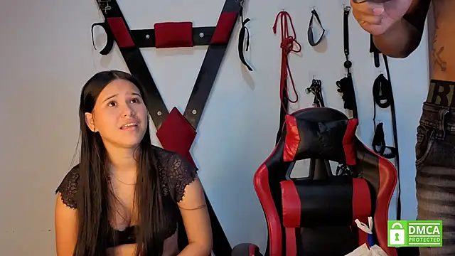 Grace_and_Milo Chat XXX in diretta