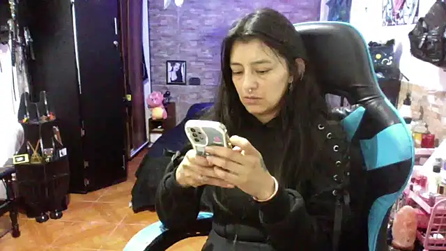 Chat XXX en directo de AngelaQueen_