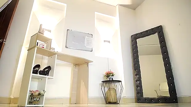 Emily_JedetのライブXXXチャット