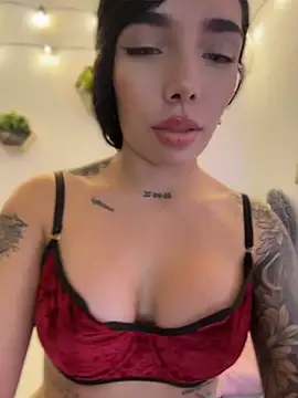 Онлайн чат XXX milasantana_