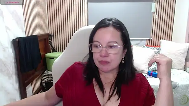 Sonialorens_'s Live XXX Chat