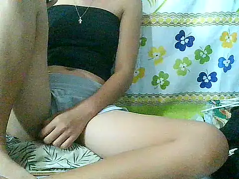 Chatroom XXX en direct de PinaySkinnyGirl