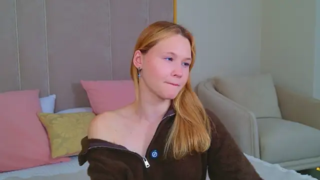AmeliRoyse Adlı Modelin Canlı XXX Sohbeti