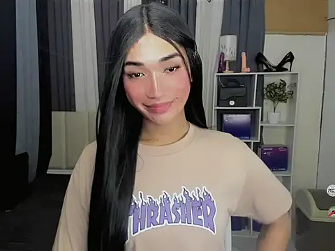 XXX chat uživo modela FyangFoxx