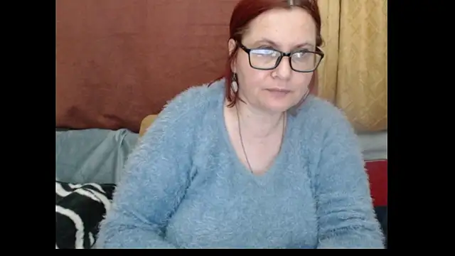PlayfullMature Pertunjukan Webcam