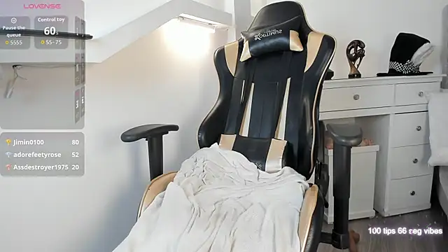 Chat +18 de Juandagoom ao vivo