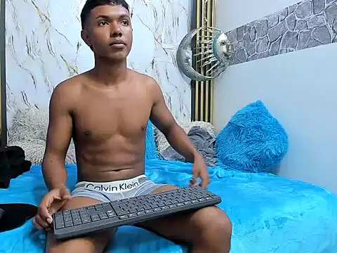 Вебкам-шоу lonjitas_twink_hot