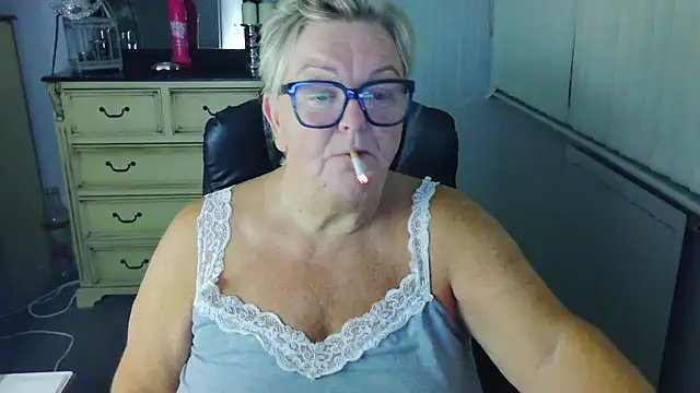 Czat XXX na żywo – BridgetBlueEyes