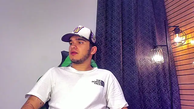 Brandoncrew Live chatroom