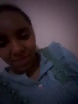 Show modela Imaa_123 na web-kameri